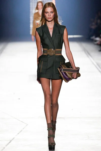 Look 2